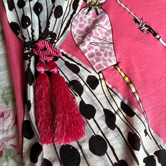 Love Moschino t-shirt with bead detailing and tassel! - Picture 3 of 3